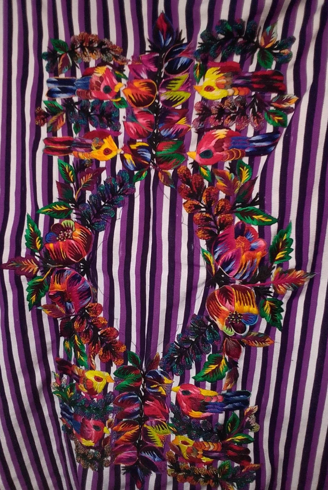 Güipil o cuello típico de Guatemala